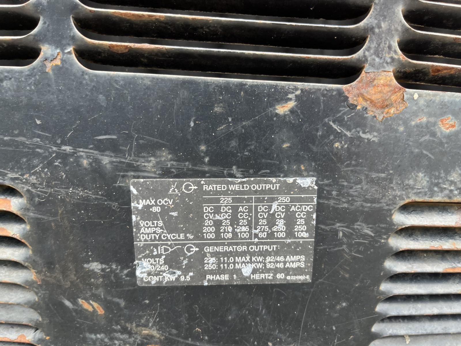 ./imagenes/INVOICE/2019/18155/MILLER BOBCAT 250 (11).JPG